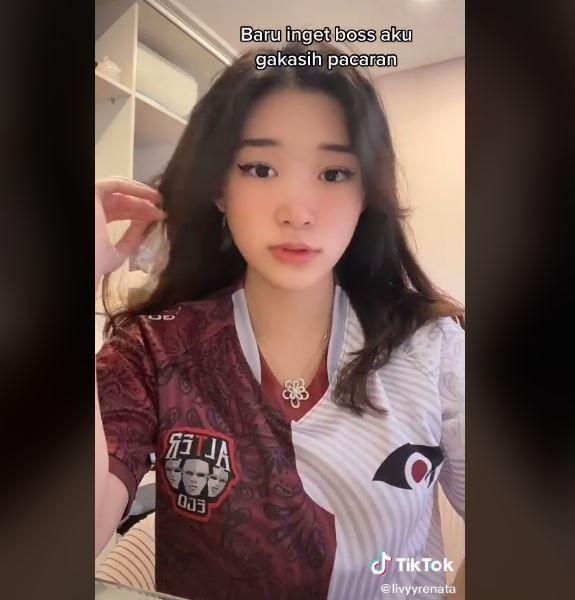 Livy ngaku nggak dibolehin pacaran sama ''Si Bos''. (TikTok/ @livyyrenata)